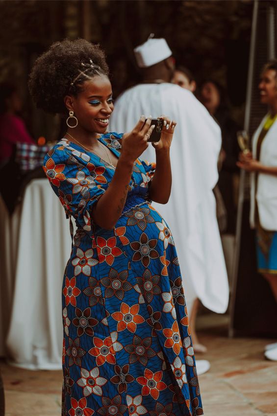 Presha Rivers legt een moment vast tijdens de ceremonie